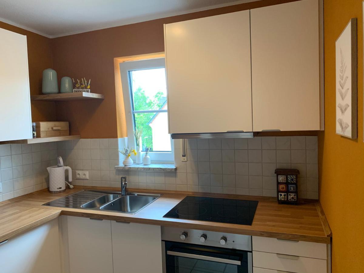 Fewo "Rabennest " Gemuetliche Wohnung Nahe Rabensteinklinikum - Kein Separates Schlafzimmer, Studiowohnung Кемниц Екстериор снимка