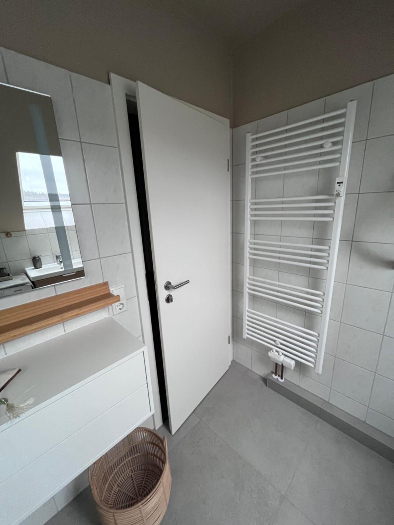 Fewo "Rabennest " Gemuetliche Wohnung Nahe Rabensteinklinikum - Kein Separates Schlafzimmer, Studiowohnung Кемниц Екстериор снимка