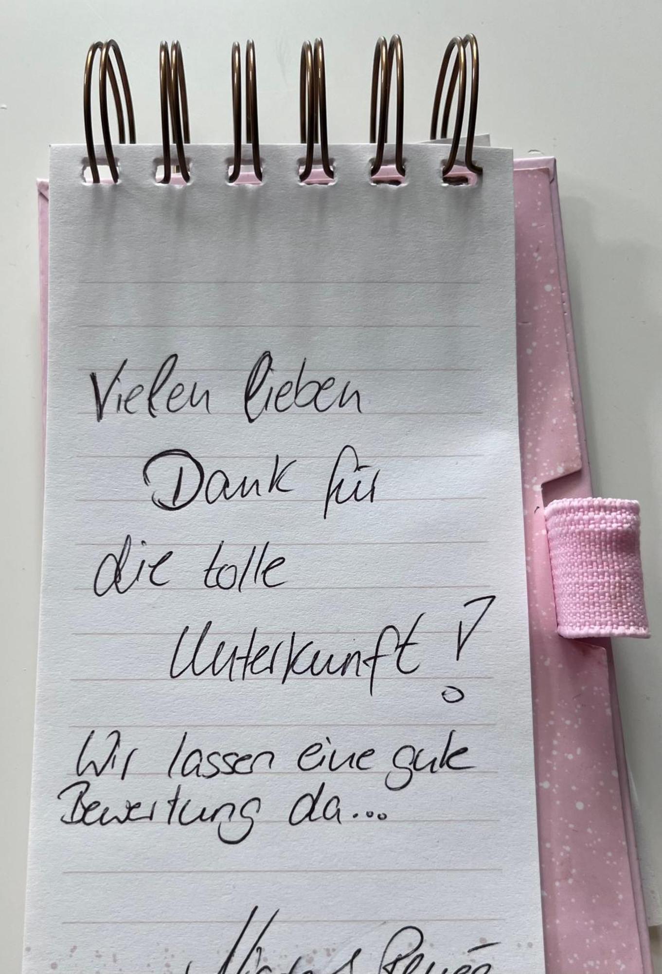 Fewo "Rabennest " Gemuetliche Wohnung Nahe Rabensteinklinikum - Kein Separates Schlafzimmer, Studiowohnung Кемниц Екстериор снимка